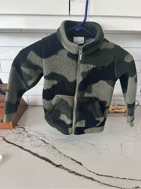 Columbia full zip fleece 4T
